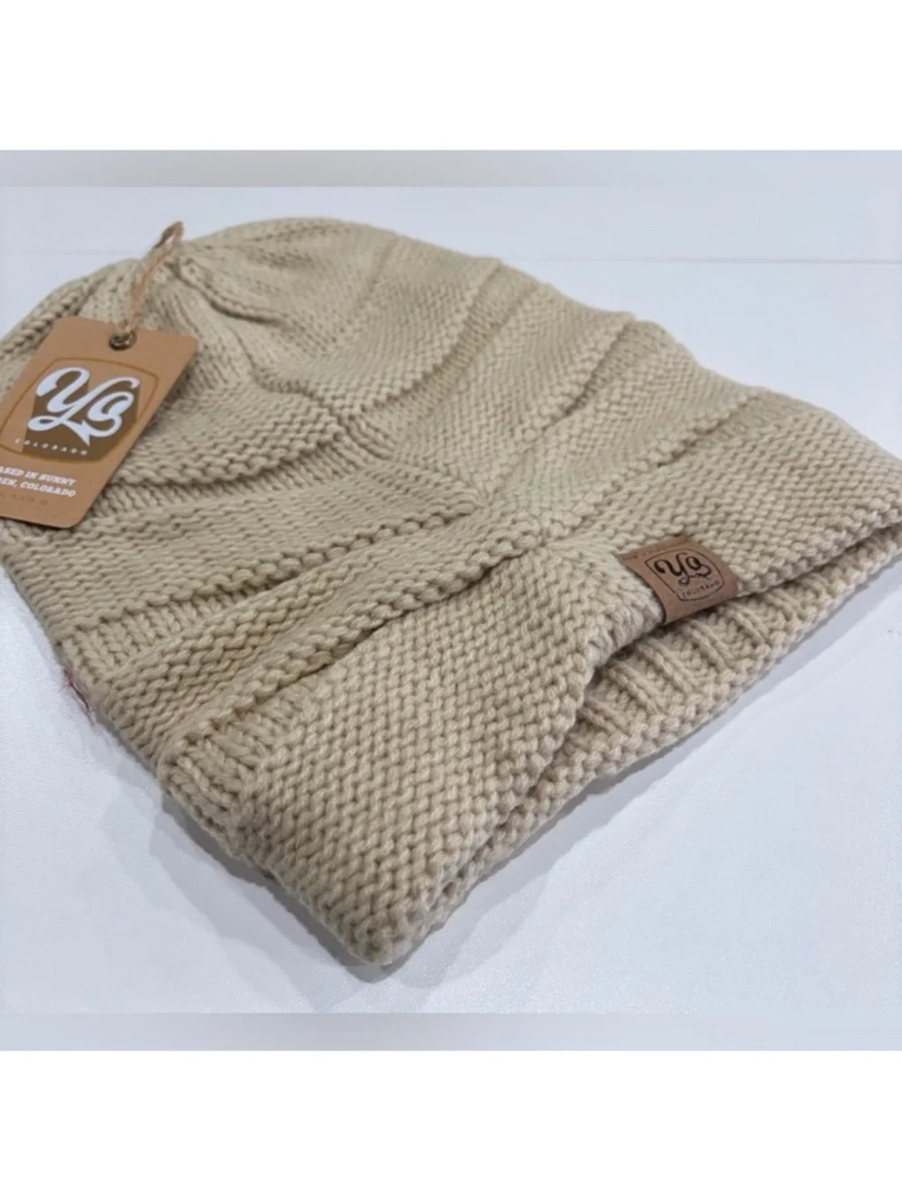 Yo Colorado Women's Drift Slouch Beanie Hat NWT Birchwood Cream Winter Ski Snow